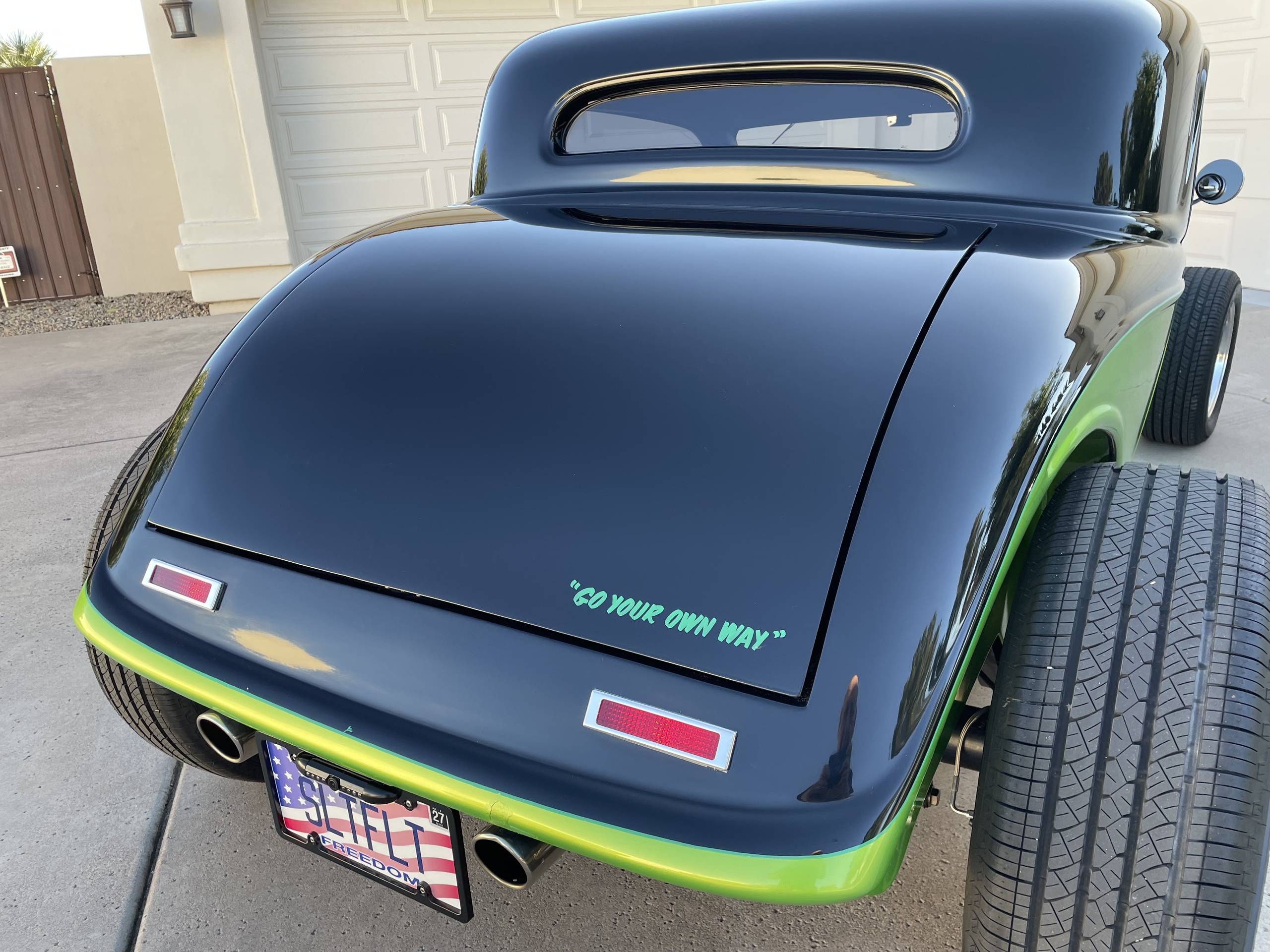 1933 Ford 3 WINDOW SALT FLAT 17
