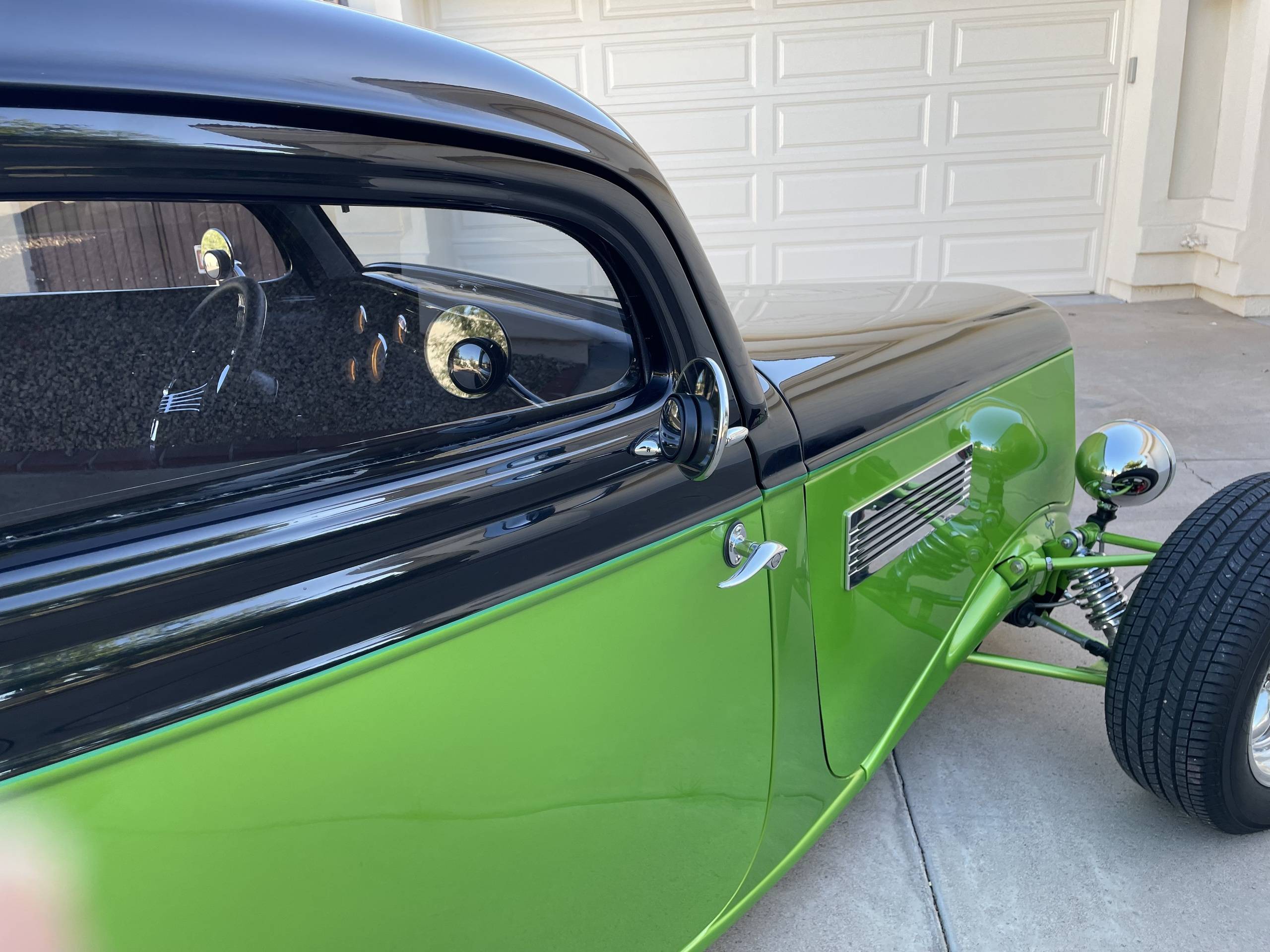 1933 Ford 3 WINDOW SALT FLAT 24