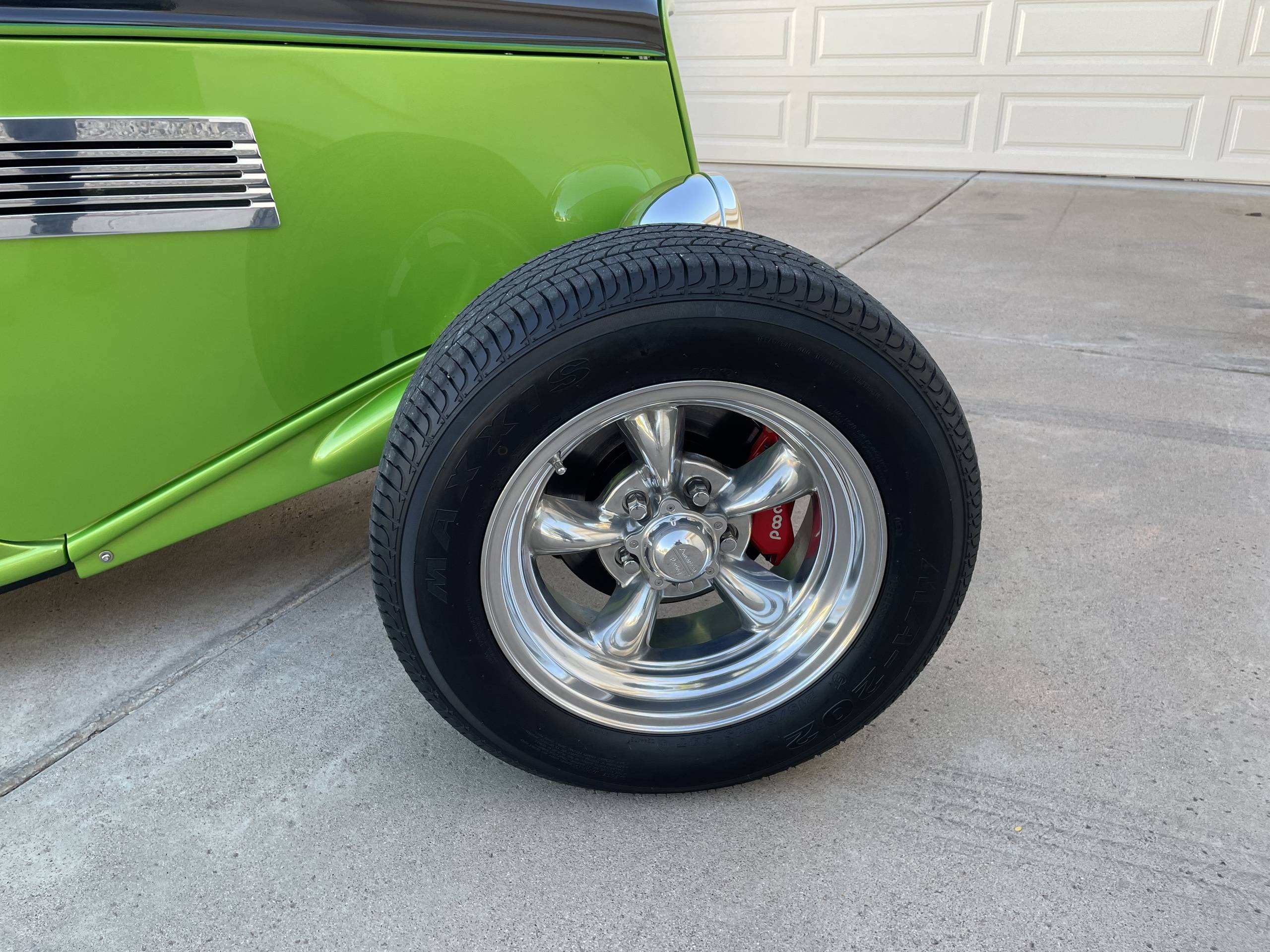 1933 Ford 3 WINDOW SALT FLAT 59