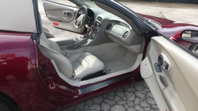 2003 Chevrolet Corvette 37