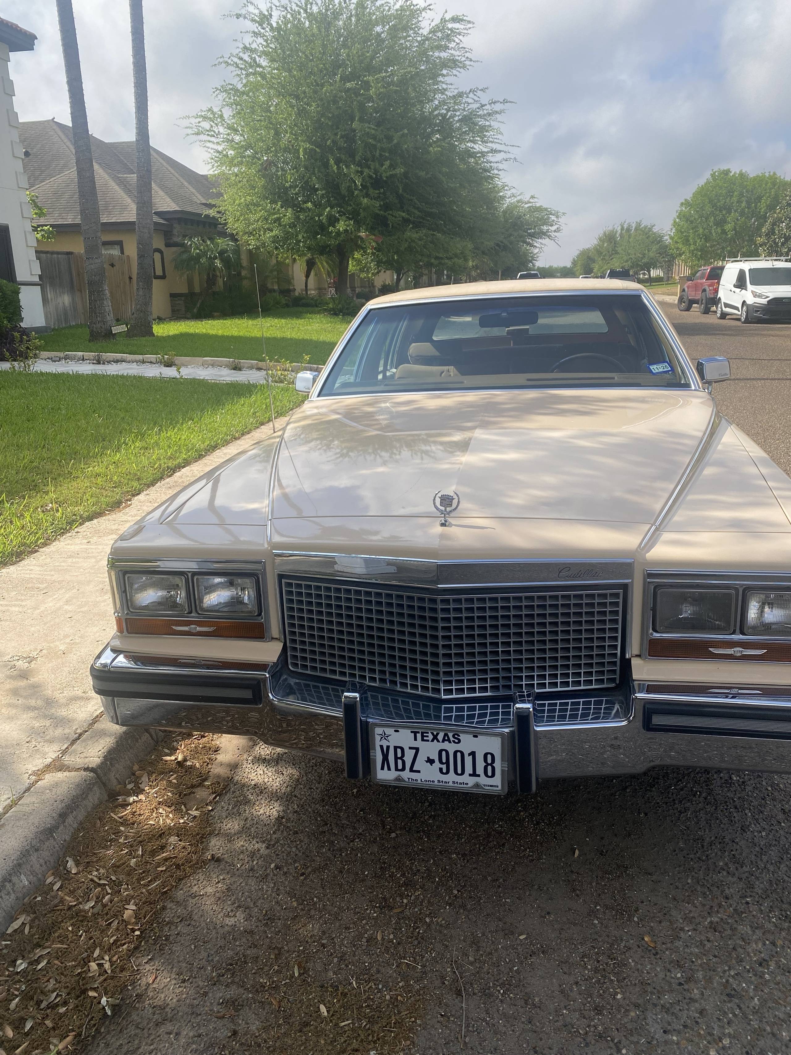 1988 Cadillac Fleetwood 19