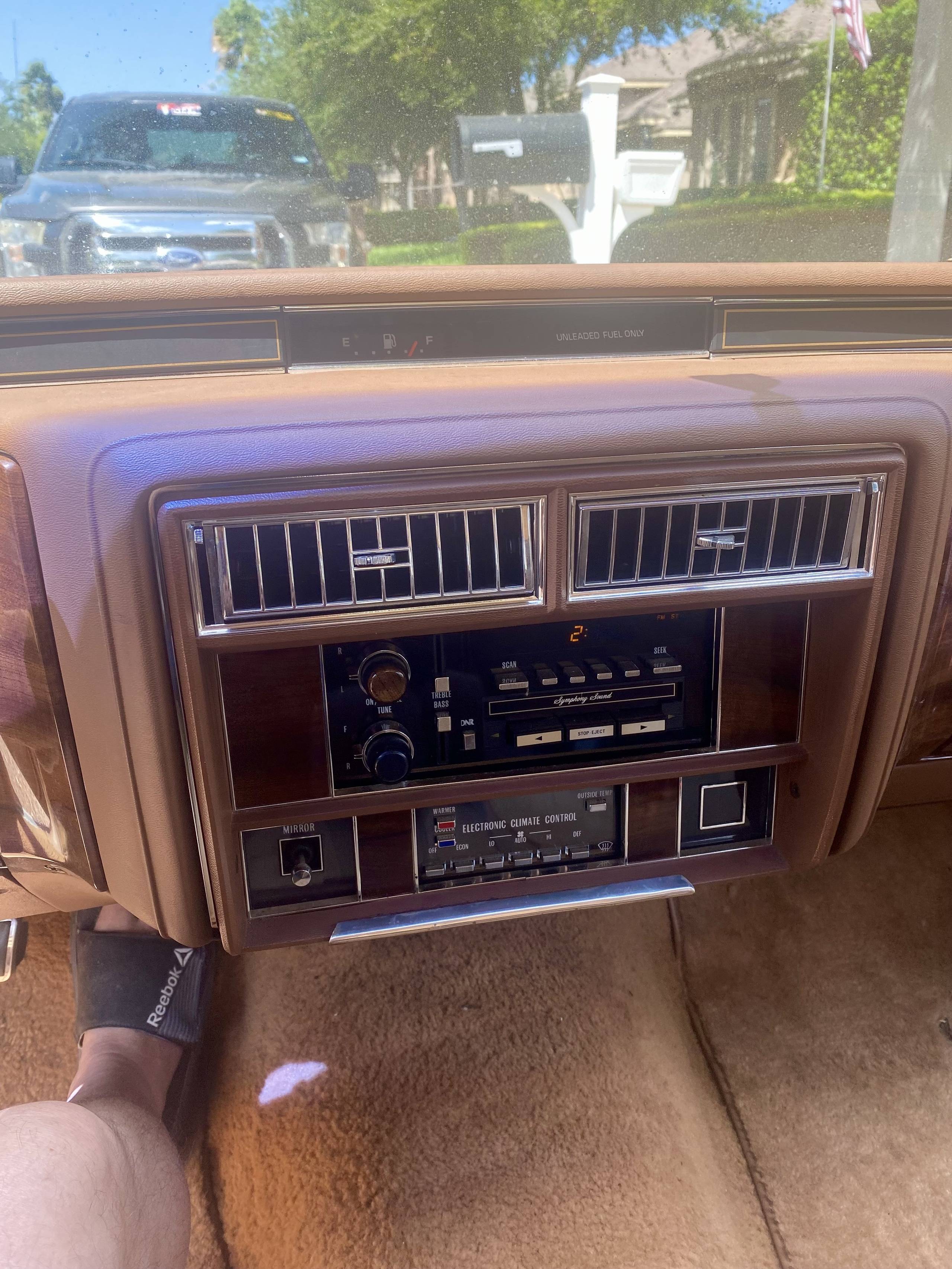 1988 Cadillac Fleetwood 53