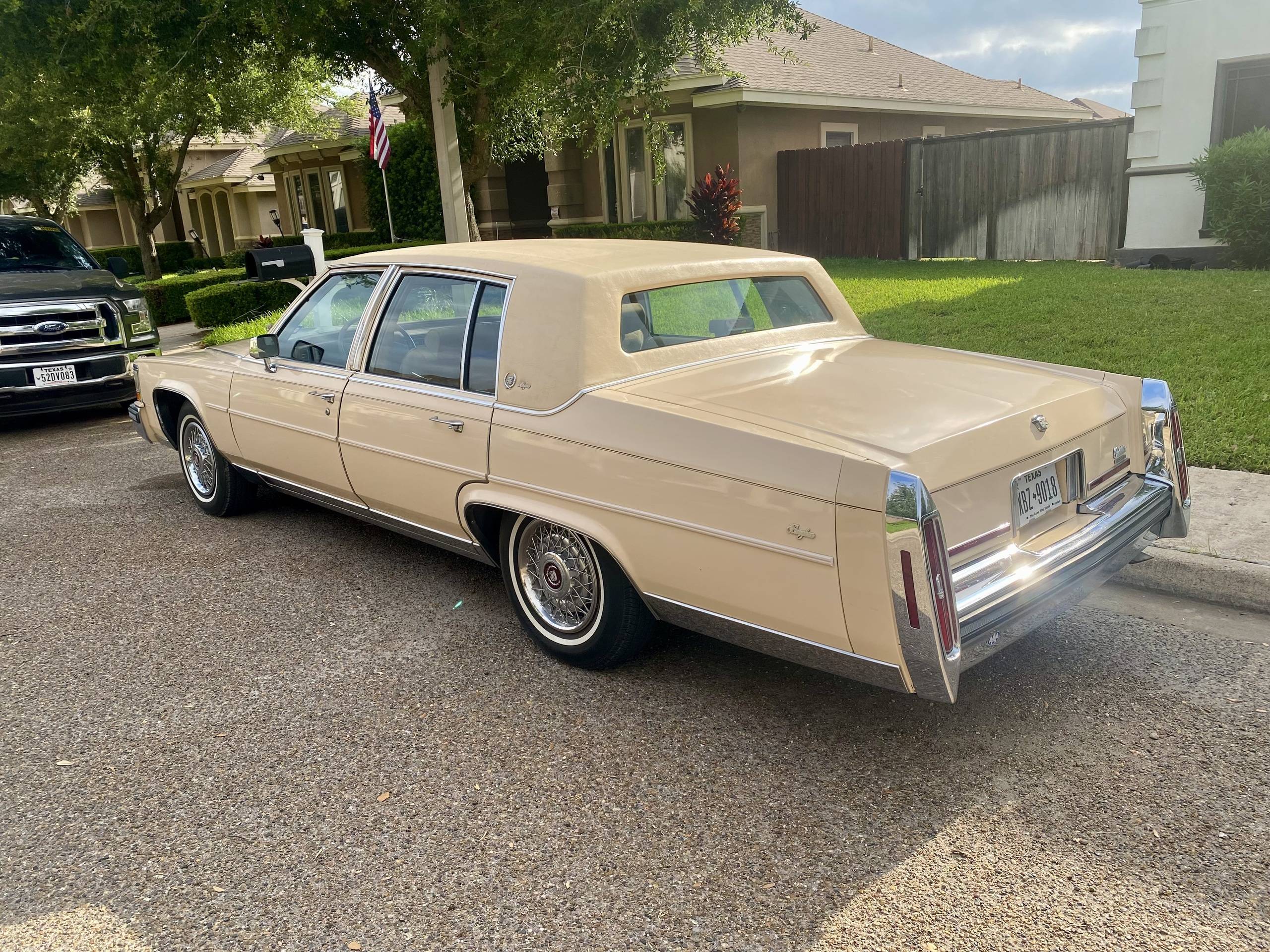 1988 Cadillac Fleetwood 6