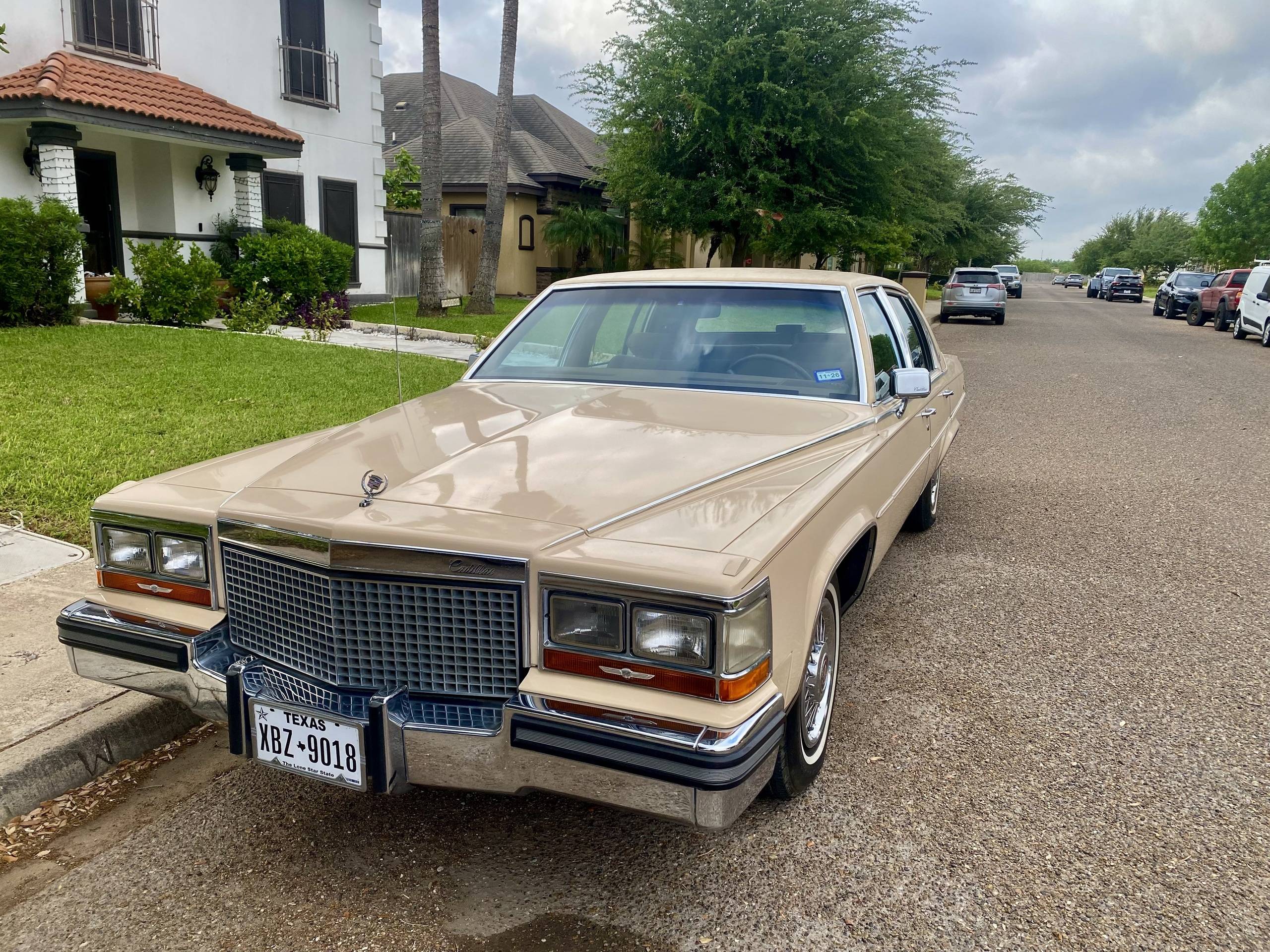 1988 Cadillac Fleetwood 2