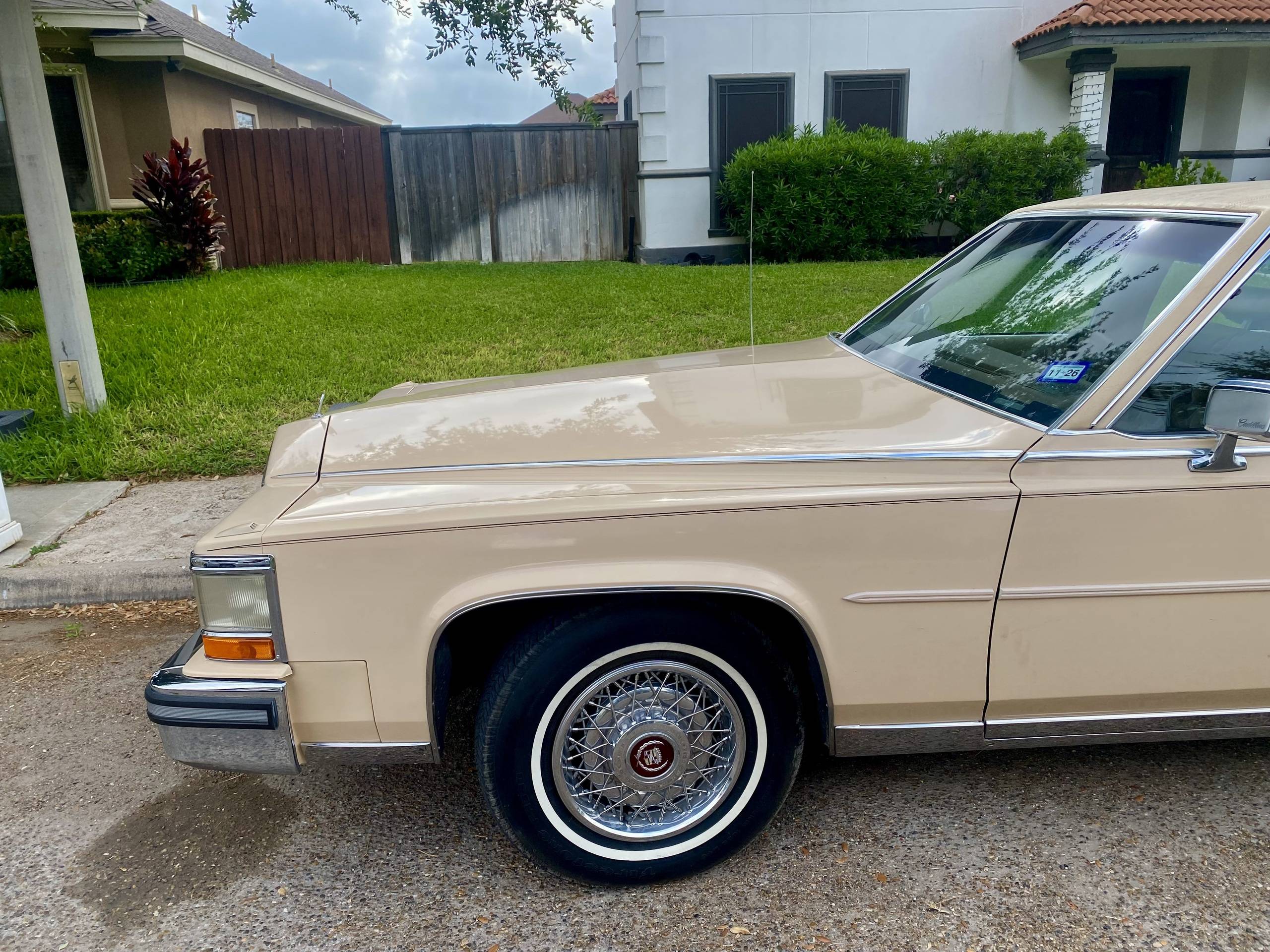 1988 Cadillac Fleetwood 13