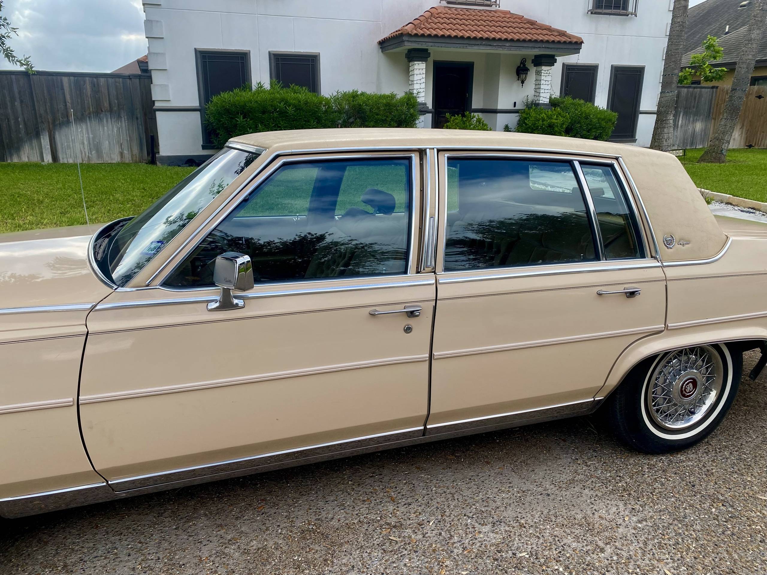 1988 Cadillac Fleetwood 15