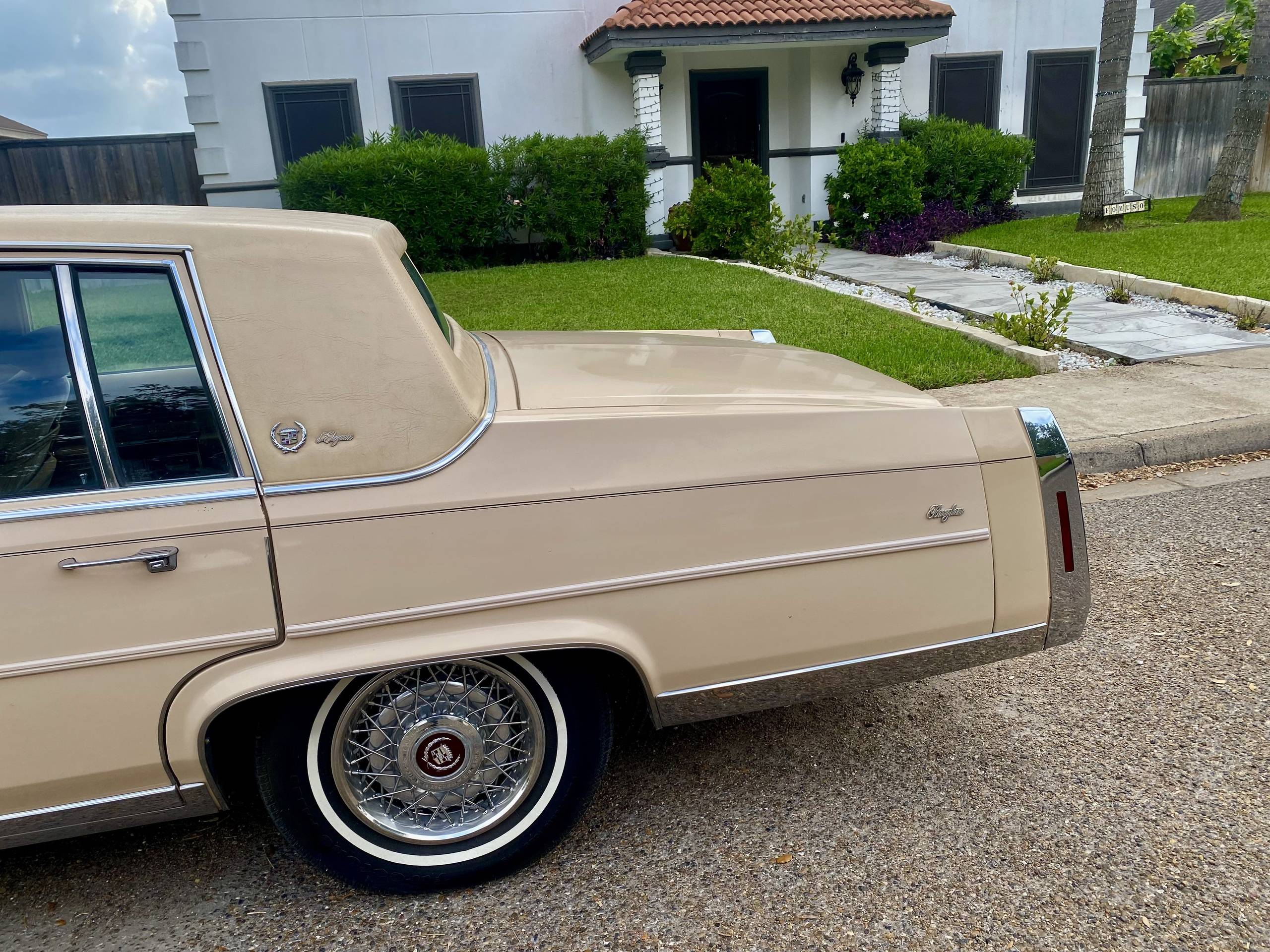1988 Cadillac Fleetwood 12