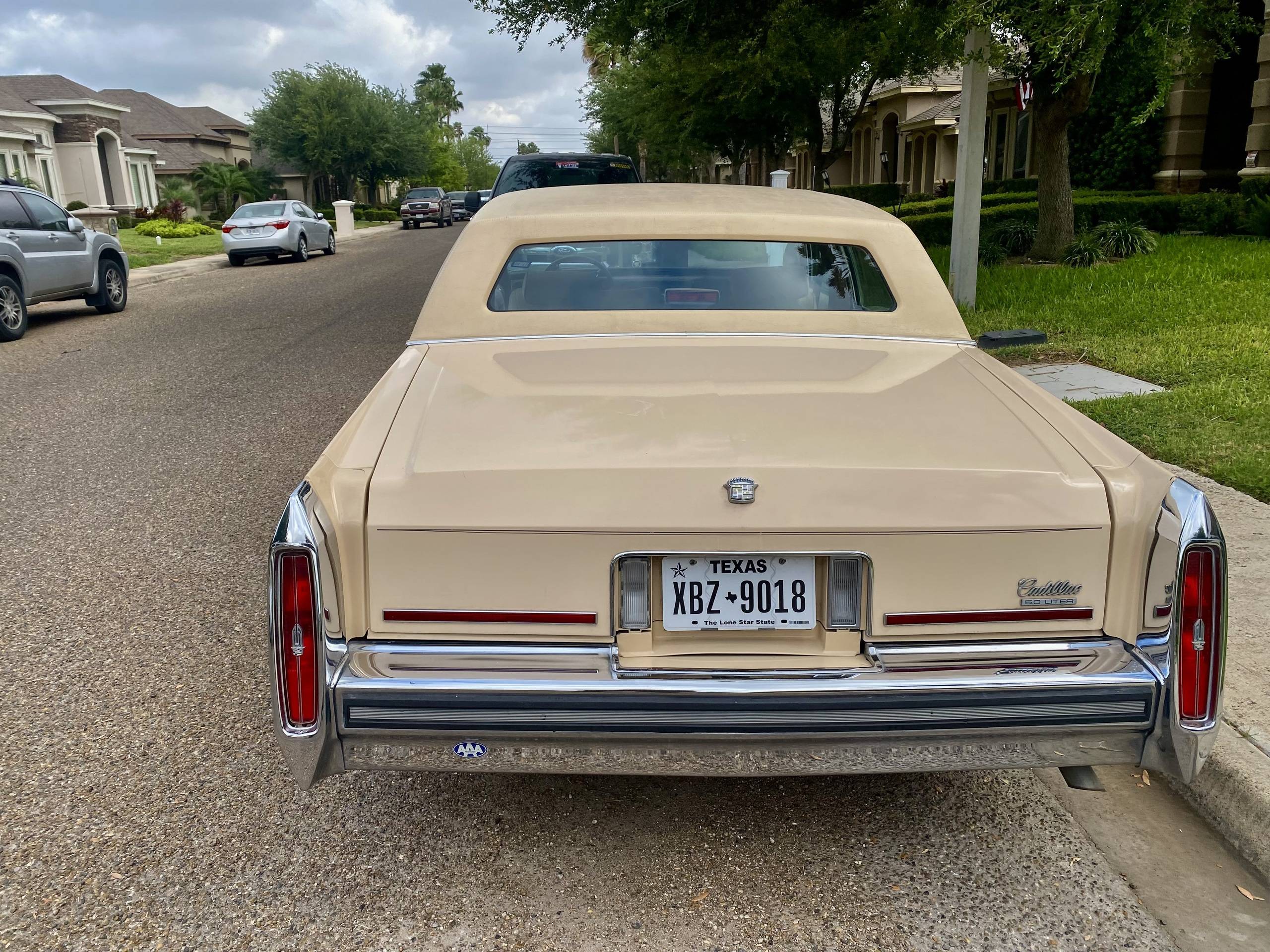 1988 Cadillac Fleetwood 8