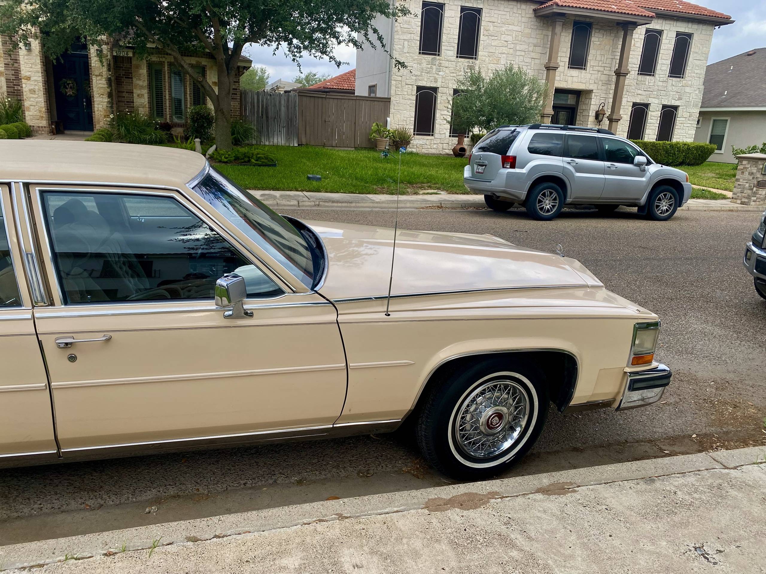 1988 Cadillac Fleetwood 10