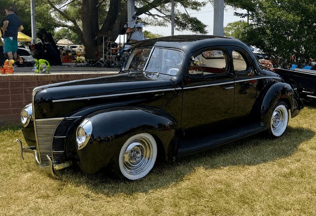 1940 Ford Coupe Deluxe 1