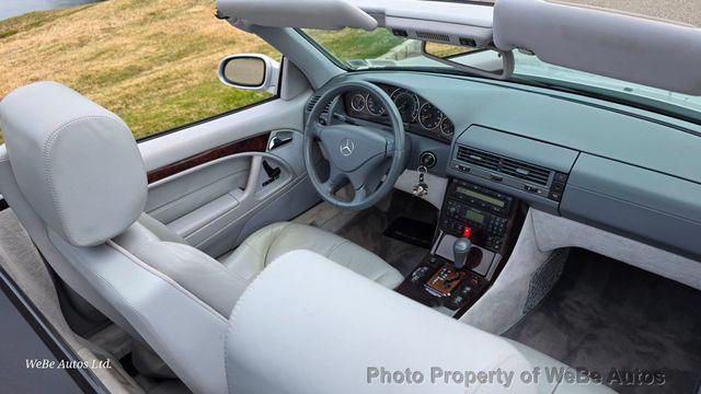 2000 Mercedes-Benz SL500 46