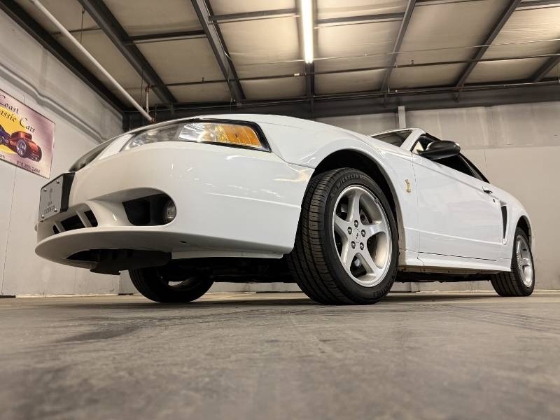1999 Ford Mustang 9