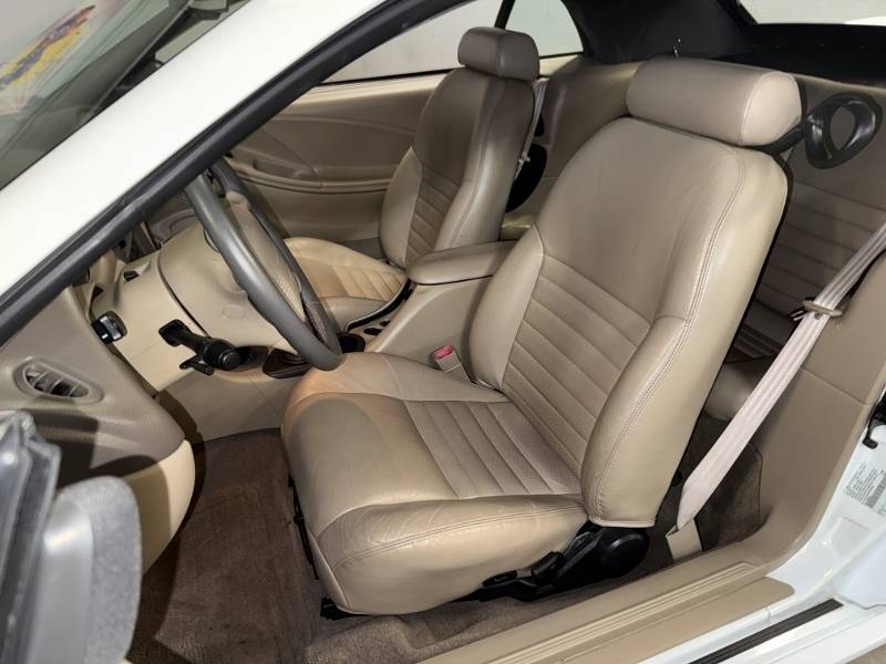 1999 Ford Mustang 21