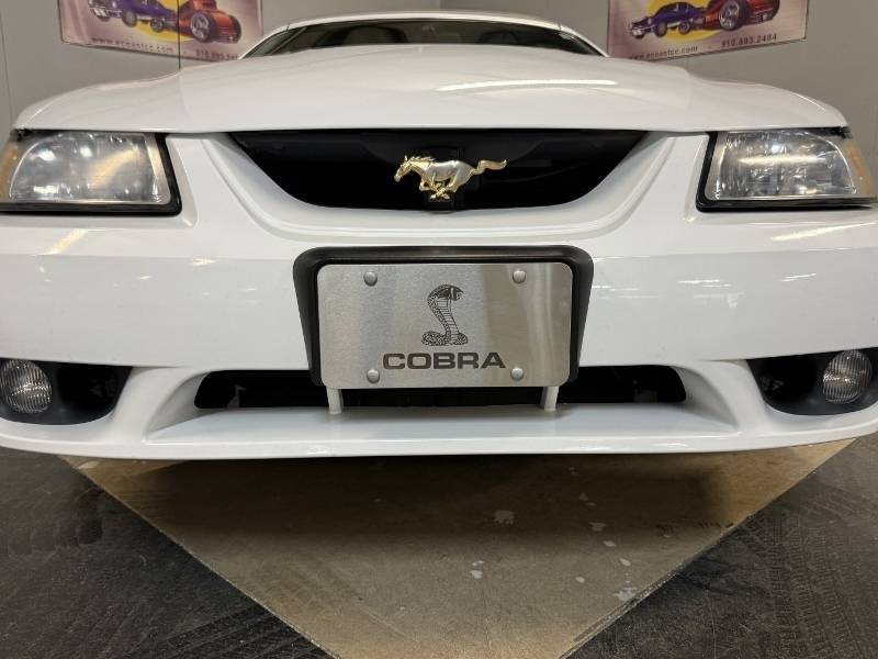 1999 Ford Mustang 32