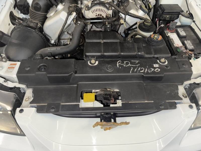 1999 Ford Mustang 36