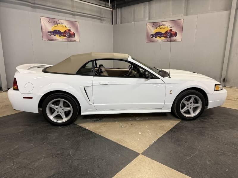 1999 Ford Mustang 48