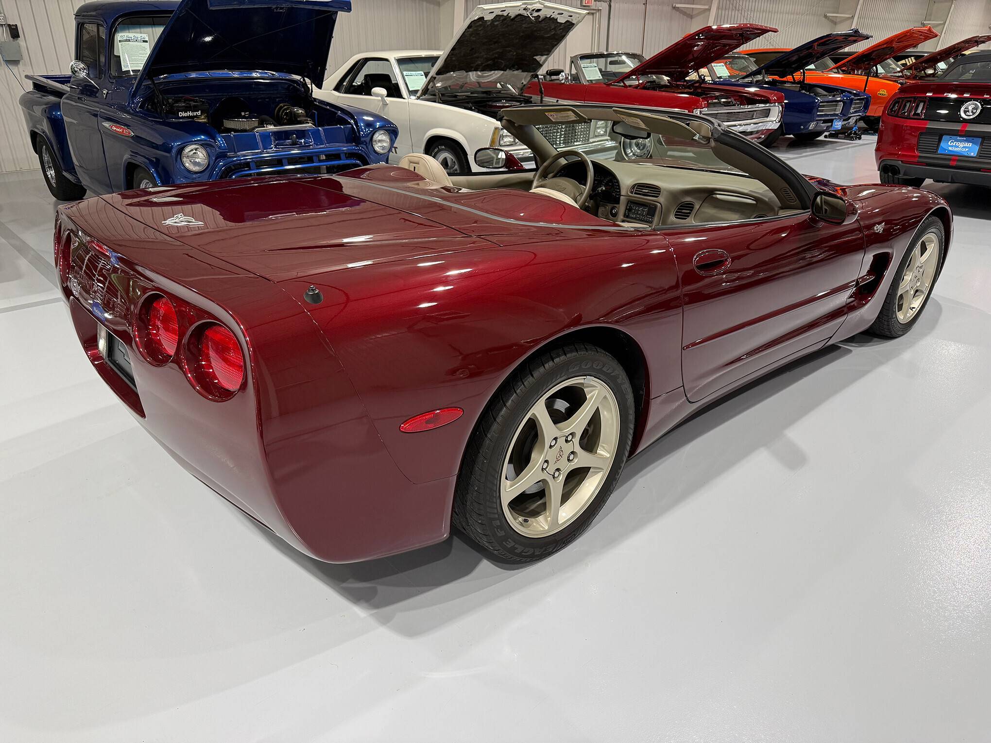 2003 Chevrolet Corvette 9