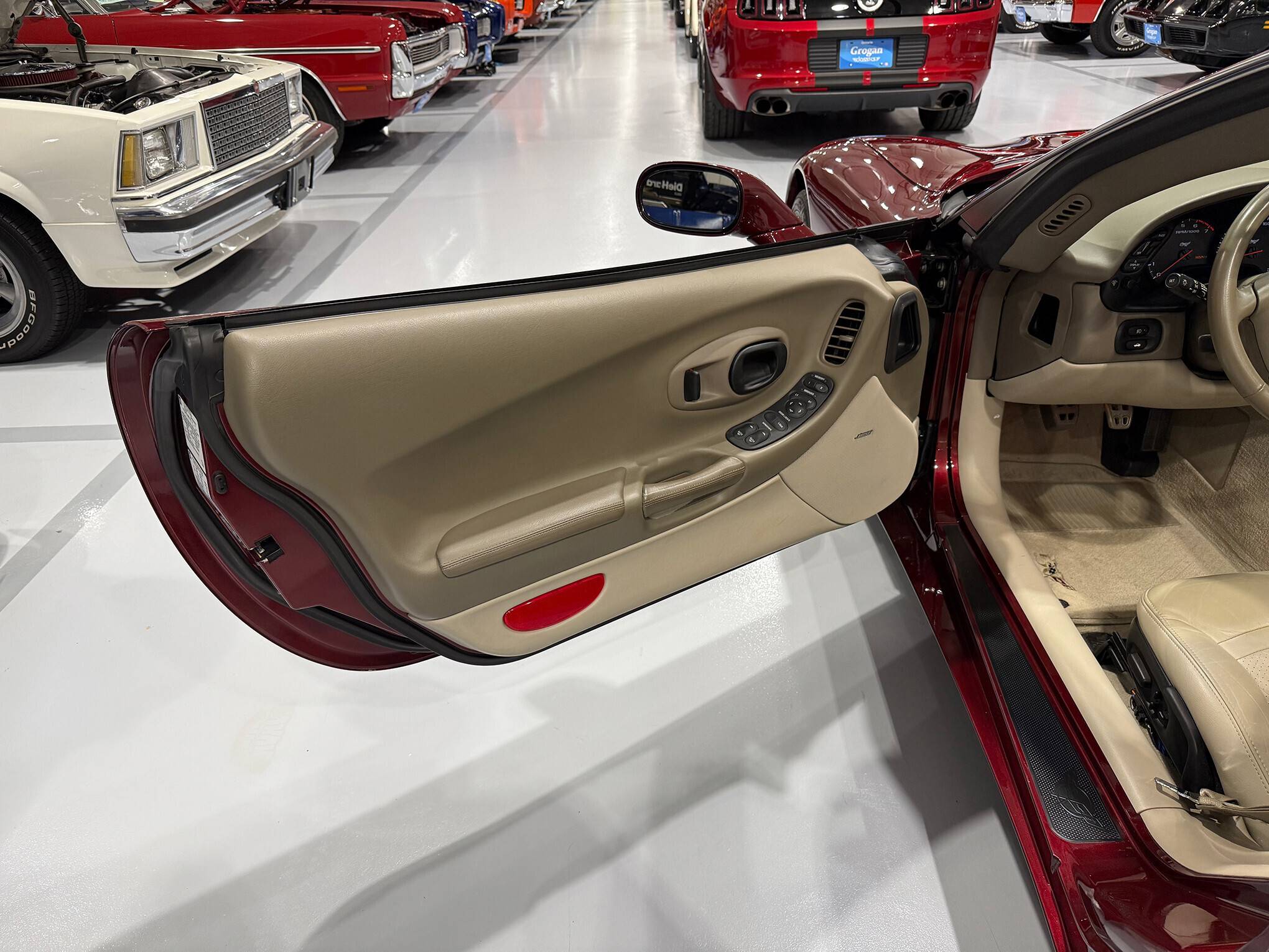 2003 Chevrolet Corvette 27