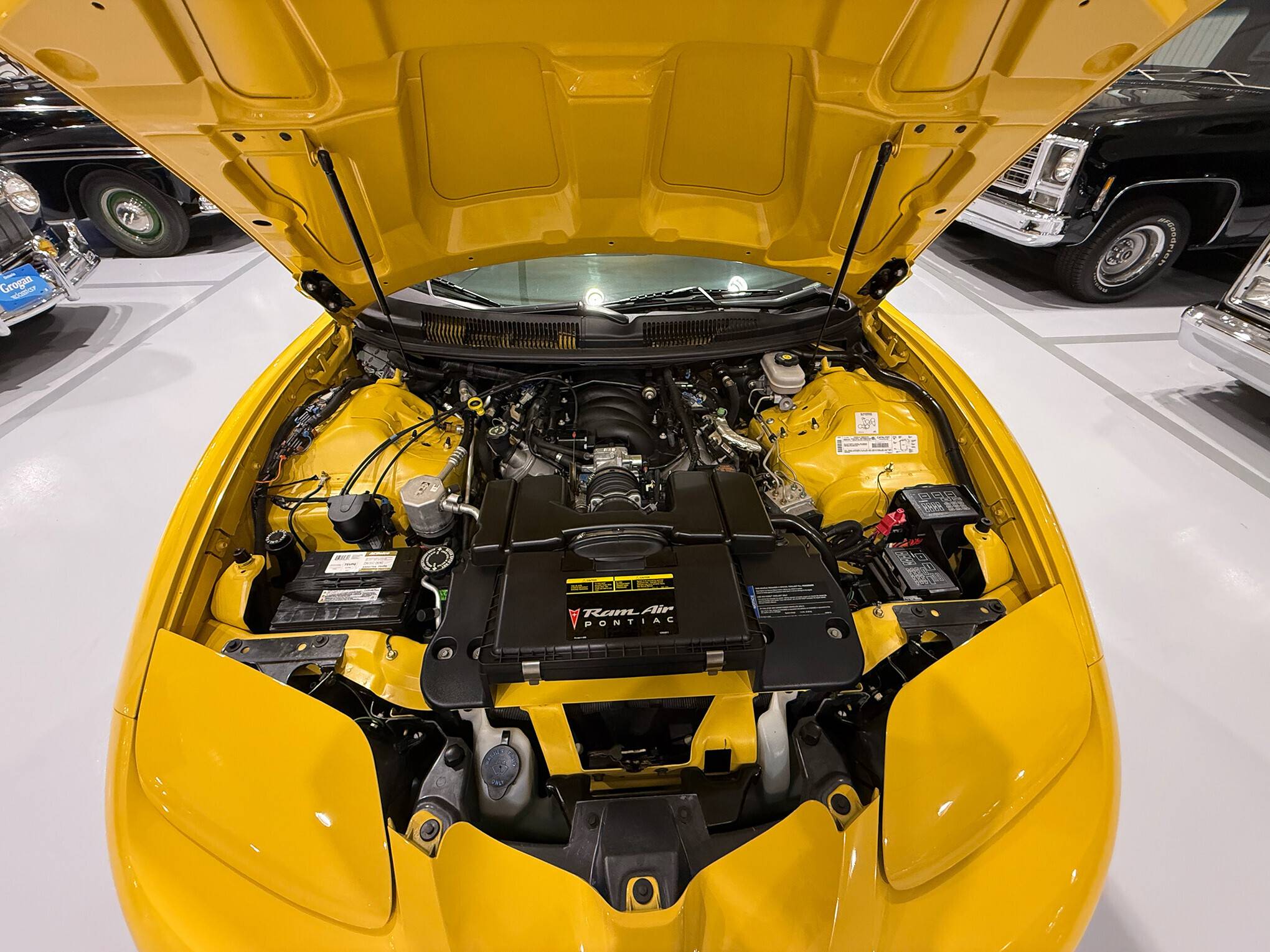 2002 Pontiac Firebird Trans Am 33