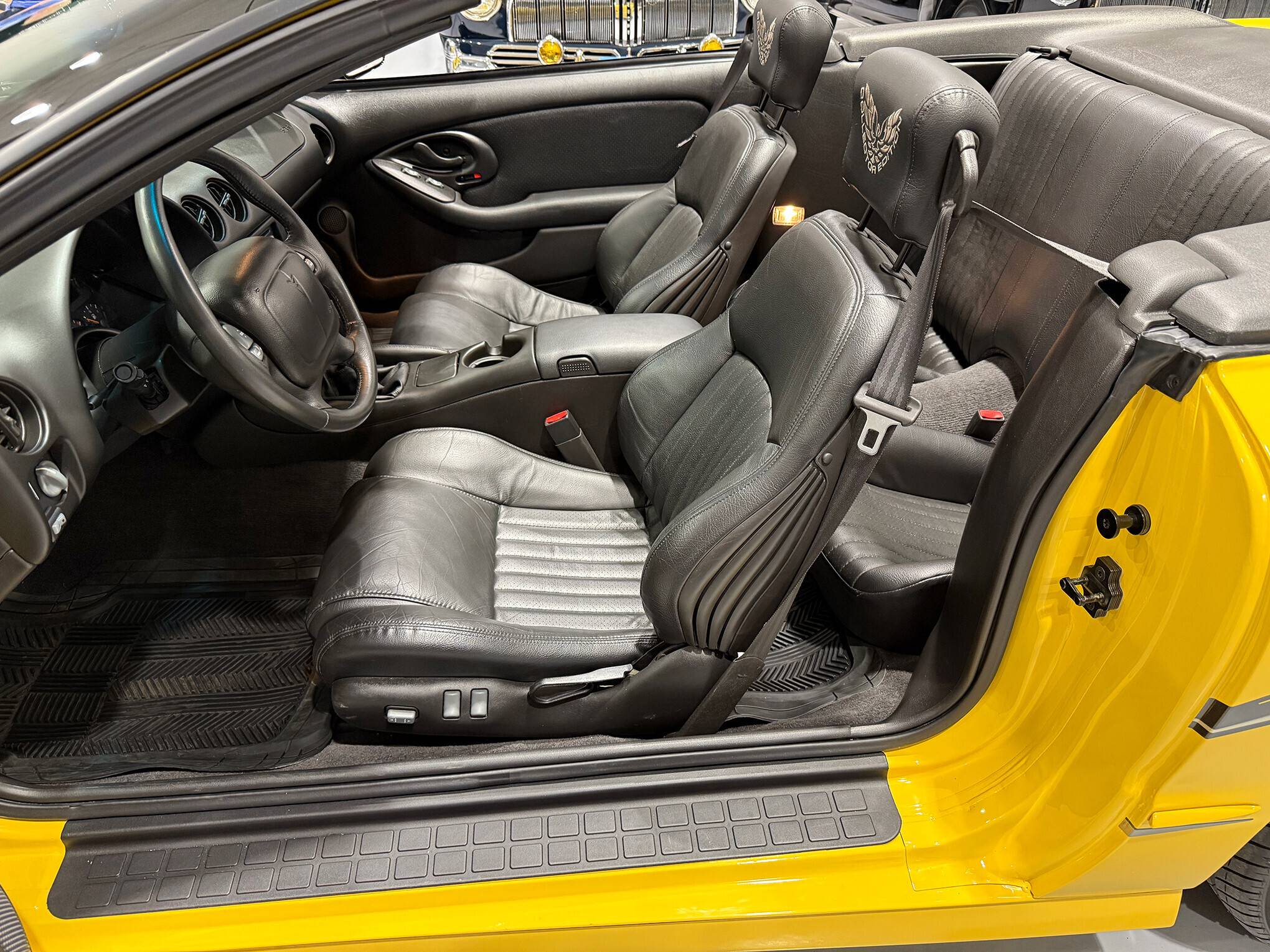 2002 Pontiac Firebird Trans Am 27