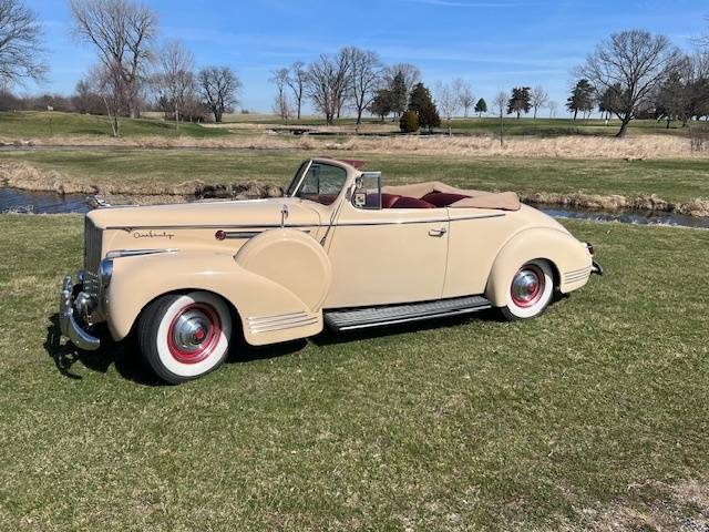 1941 Packard Super Eight 160 Deluxe Convertible - accauctions.com