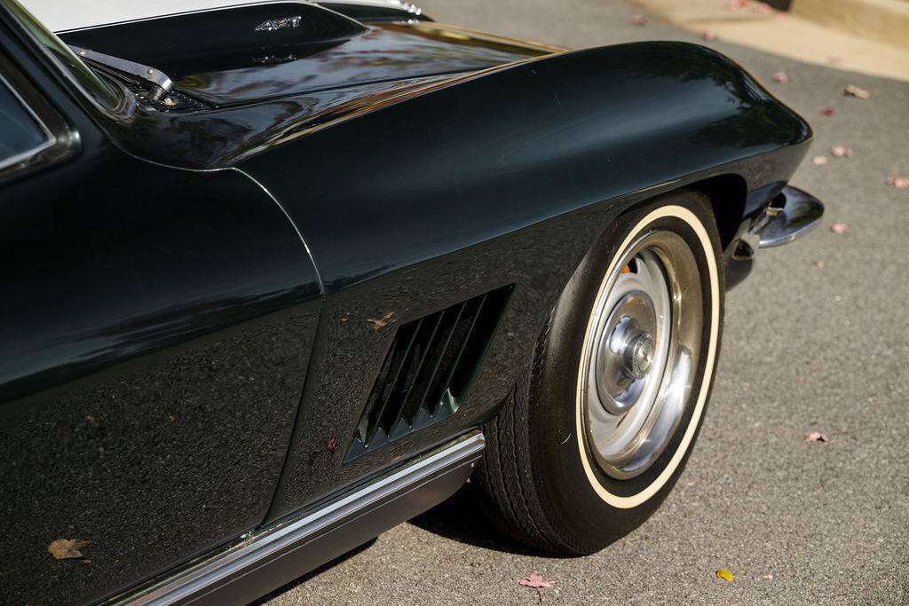 1967 Chevrolet Corvette 21