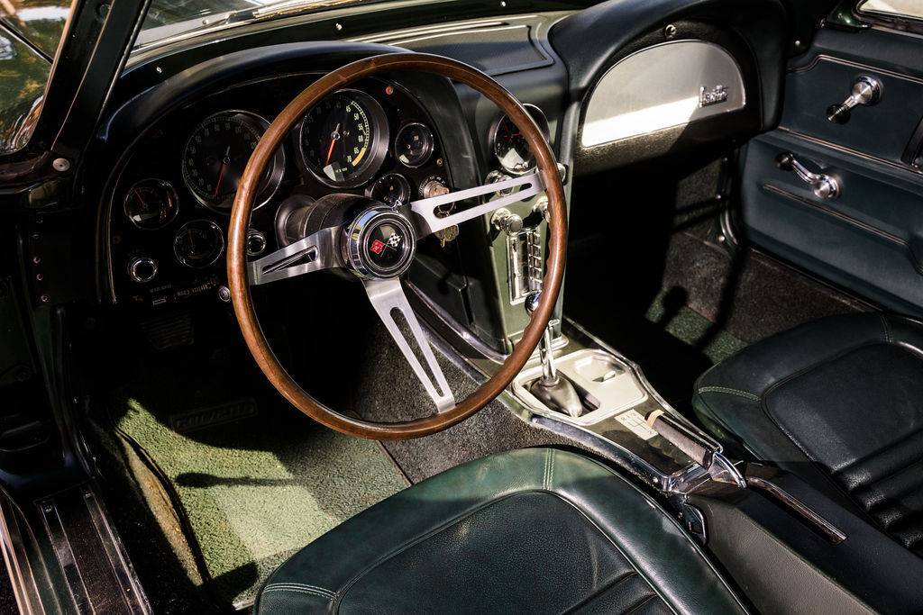 1967 Chevrolet Corvette 23