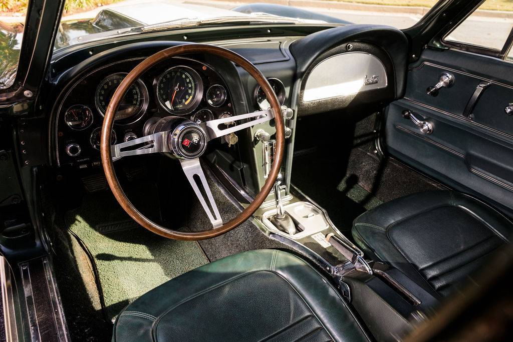 1967 Chevrolet Corvette 24