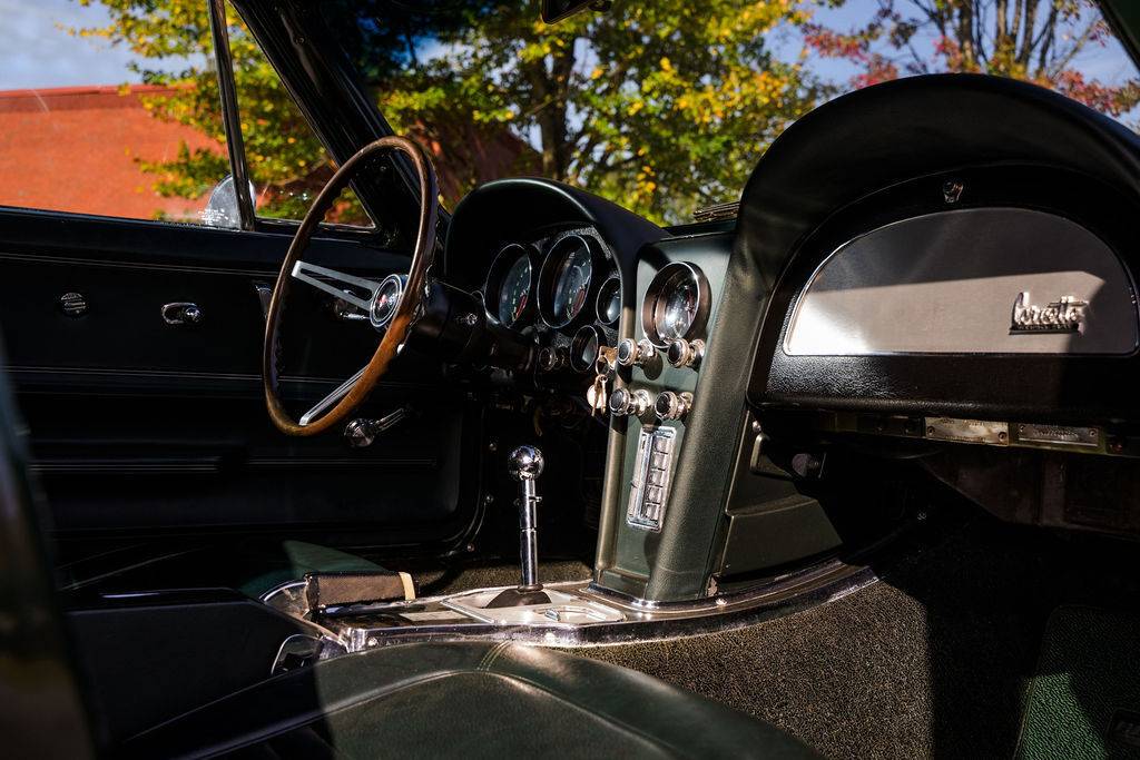 1967 Chevrolet Corvette 26
