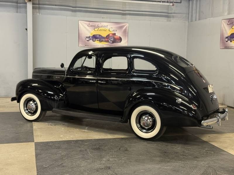 1940 Ford Deluxe 4