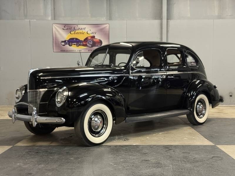 1940 Ford Deluxe 8
