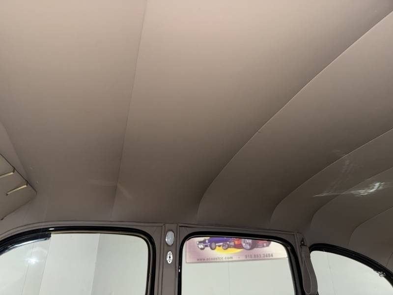 1940 Ford Deluxe 23
