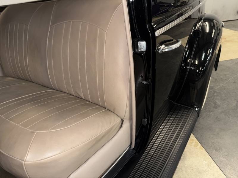 1940 Ford Deluxe 27