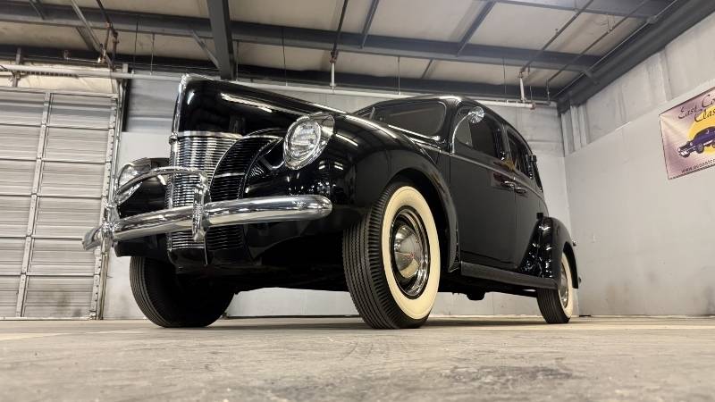 1940 Ford Deluxe 36