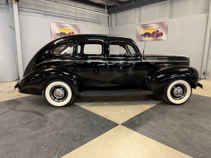 1940 Ford Deluxe 49