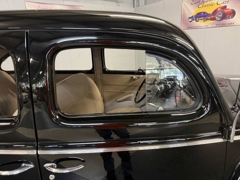 1940 Ford Deluxe 59