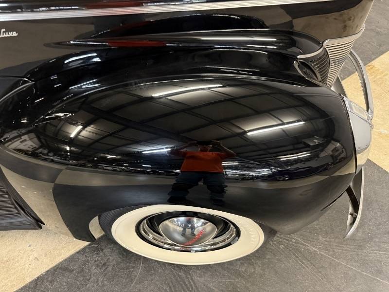 1940 Ford Deluxe 60