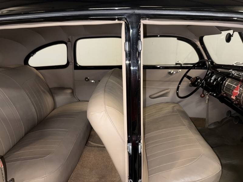 1940 Ford Deluxe 74
