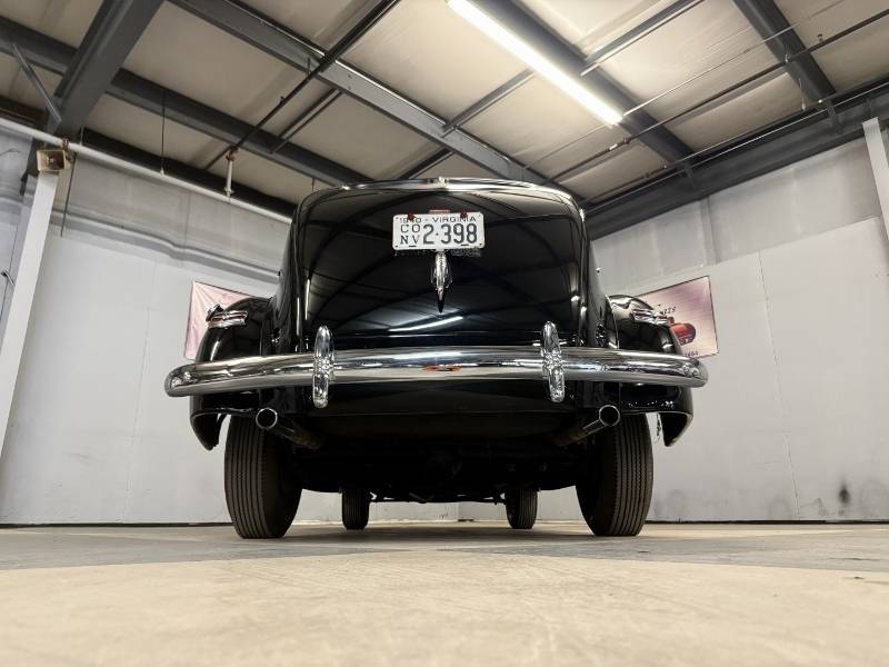 1940 Ford Deluxe 83