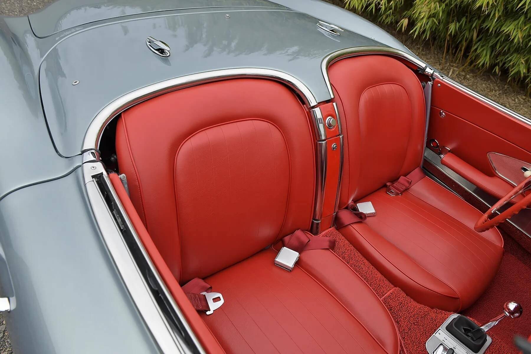 1960 Chevrolet Corvette 17