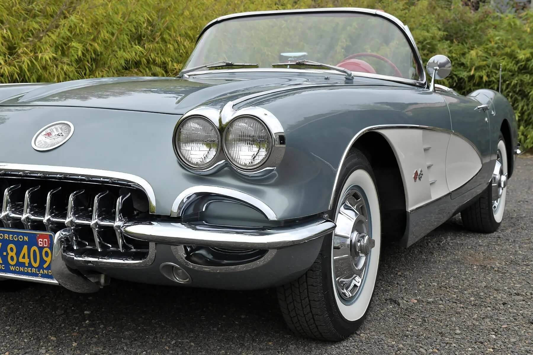 1960 Chevrolet Corvette 3