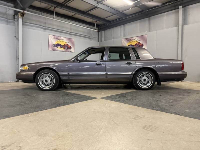 1996 Lincoln Town Car 4