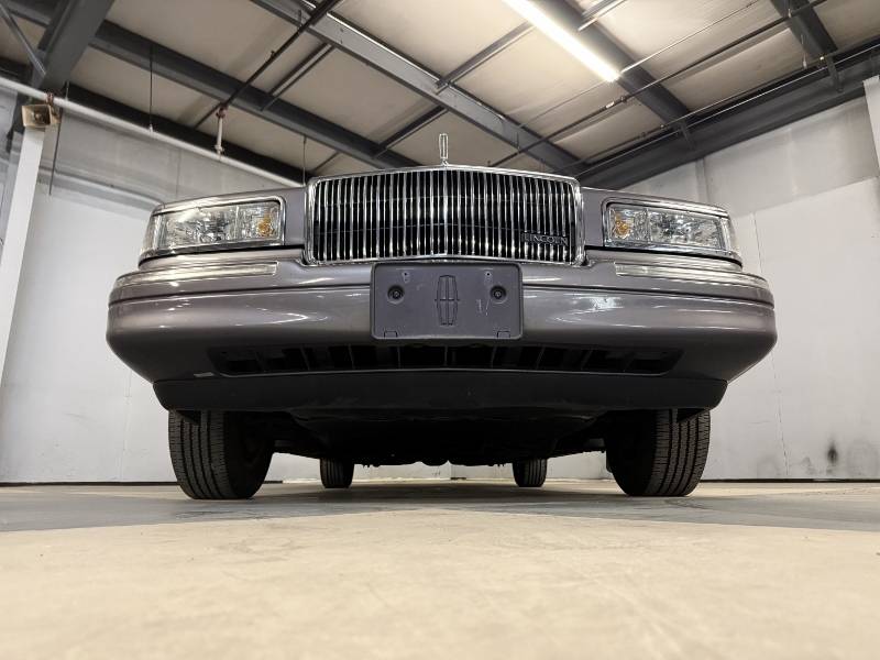 1996 Lincoln Town Car 31
