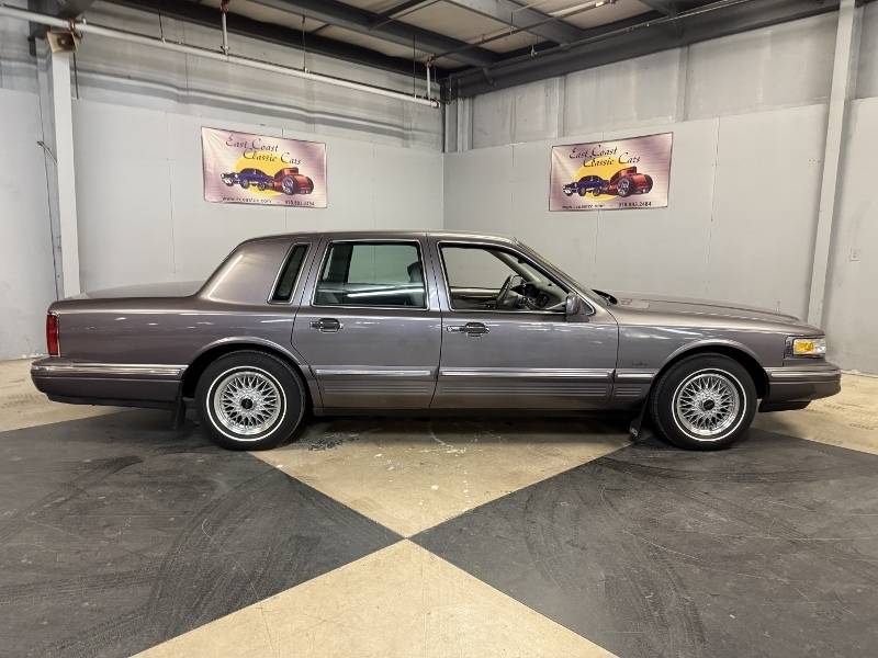 1996 Lincoln Town Car 45