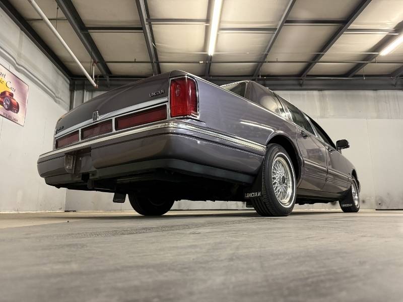1996 Lincoln Town Car 50