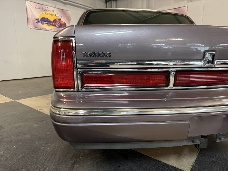 1996 Lincoln Town Car 66