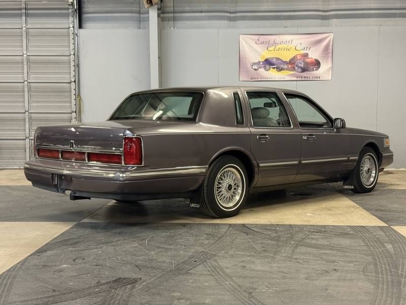 1996 Lincoln Town Car 67