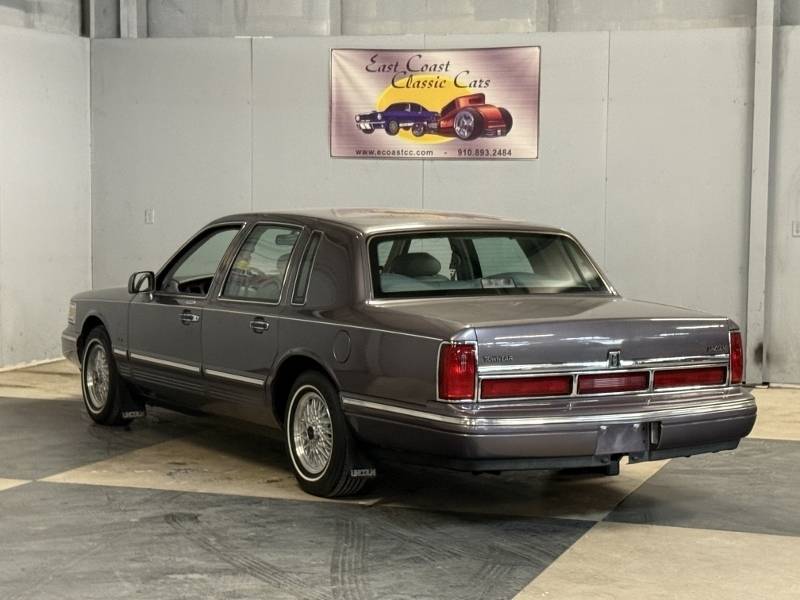 1996 Lincoln Town Car 69