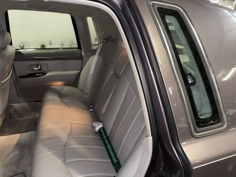 1996 Lincoln Town Car 73