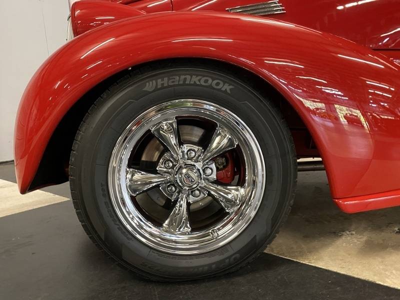 1937 Chevrolet Sedan 12